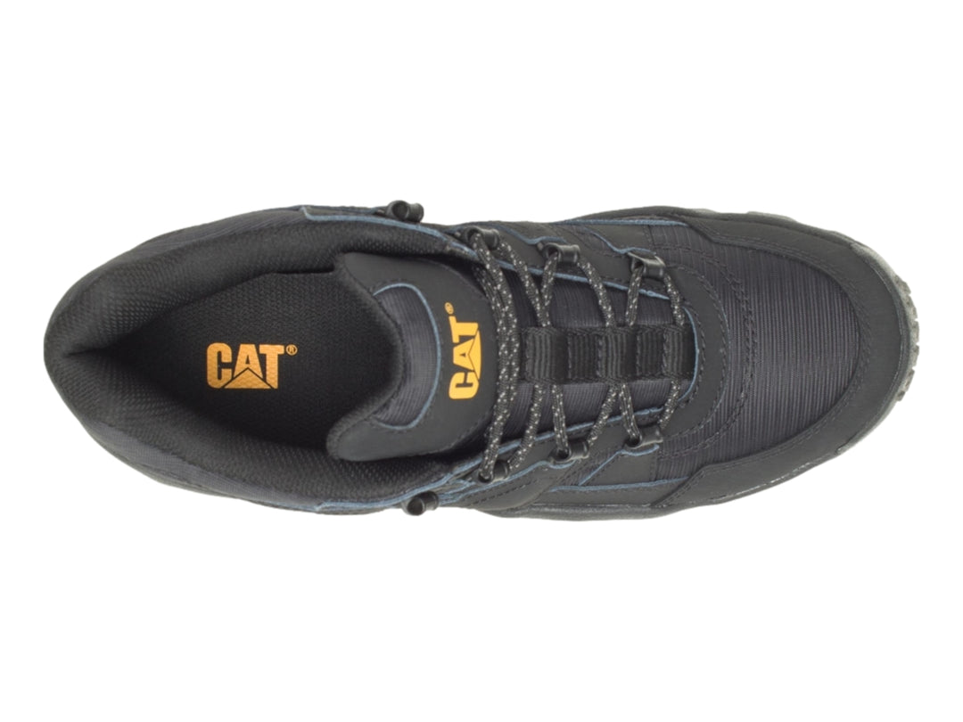 Bota de excursionismo Caterpillar color negro con suela robusta y logotipo CAT en amarillo.