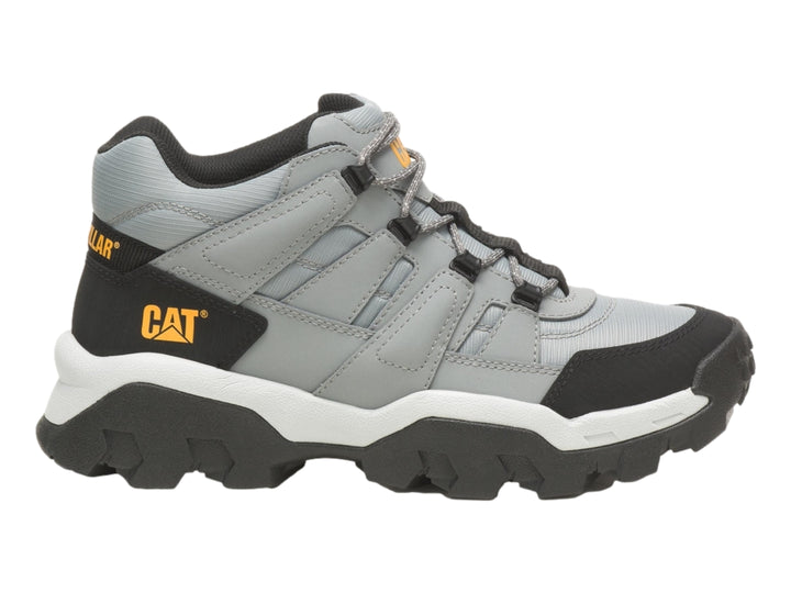 Zapato de excursionismo Caterpillar color gris y negro con suela robusta y cordones.
