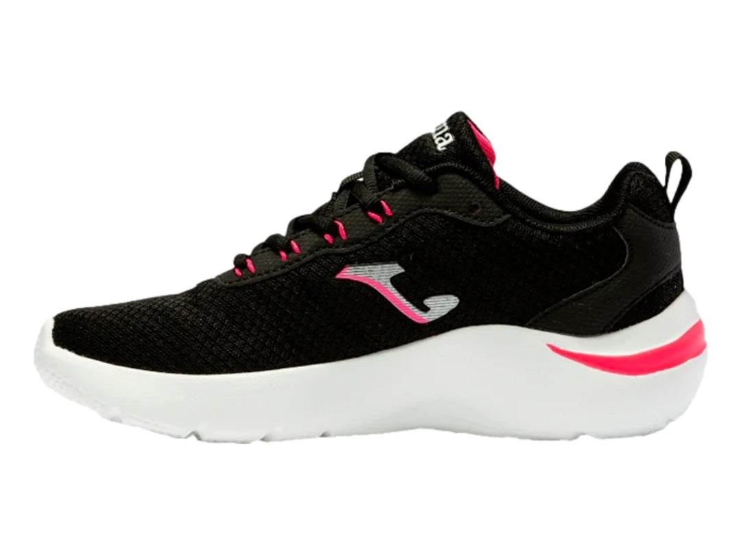 Tenis deportivos Joma color negro con suela blanca y detalles en fucsia.