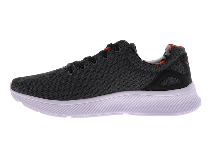 Tenis deportivos Charly color negro con suela blanca y detalles rojos en el interior.