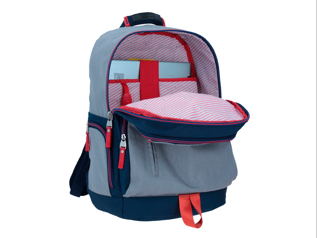 Mochila escolar Chenson en color gris con detalles en azul marino y rojo, diseño juvenil con múltiples compartimentos.