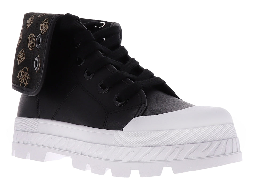 Tenis Guess modelo GW HORLO3 en color negro con suela blanca ancha y plataforma dentada.