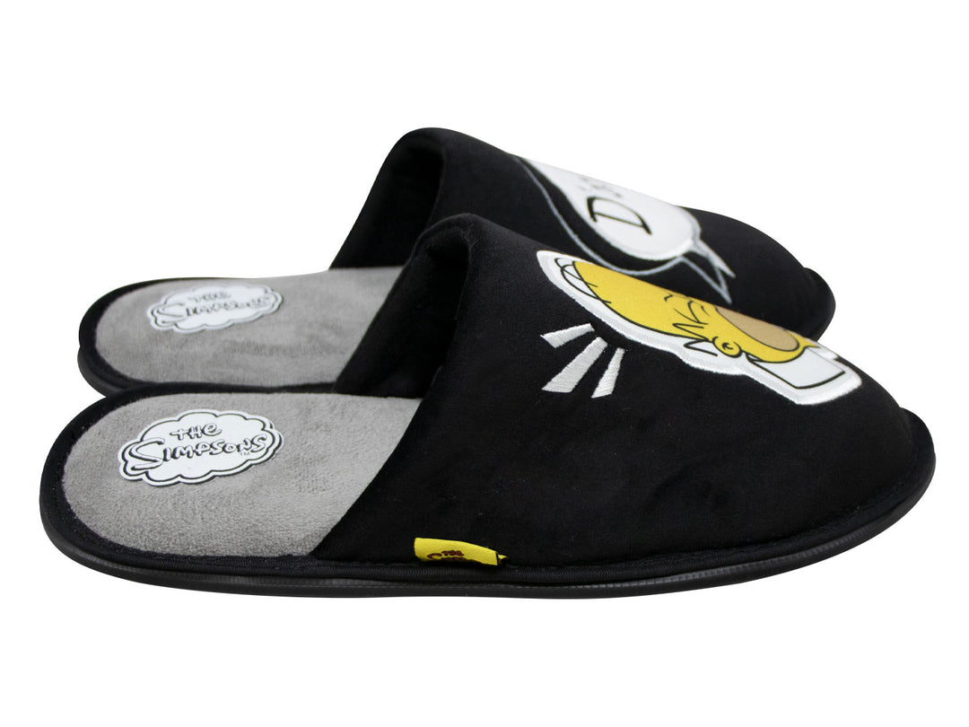 Pantuflas negras de felpa con imágenes de Homero Simpson y la frase D&