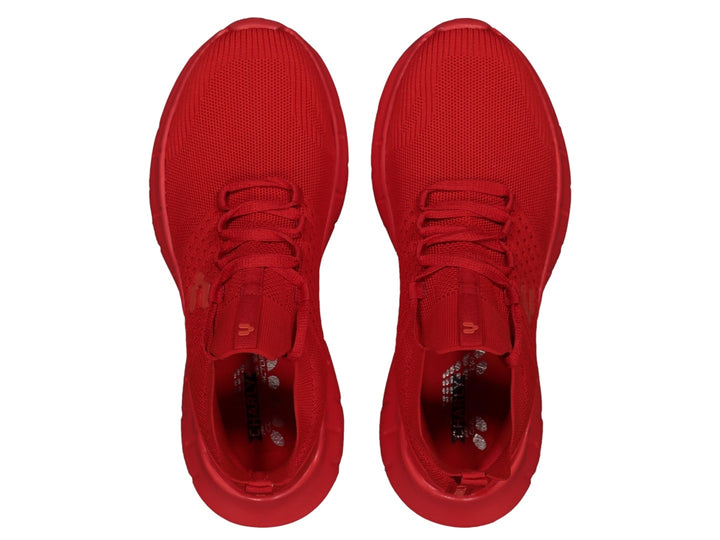 Tenis deportivos Charly color rojo con tejido transpirable y suela robusta.