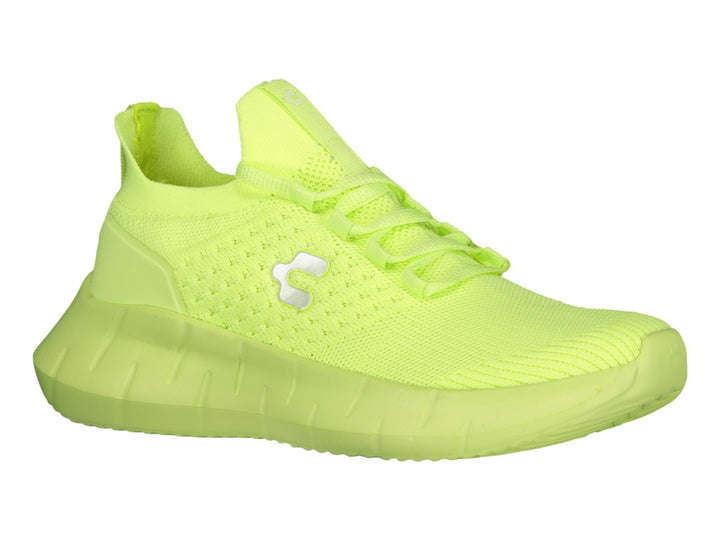 Tenis deportivos Charly de color amarillo lima con tejido transpirable y suela gruesa.