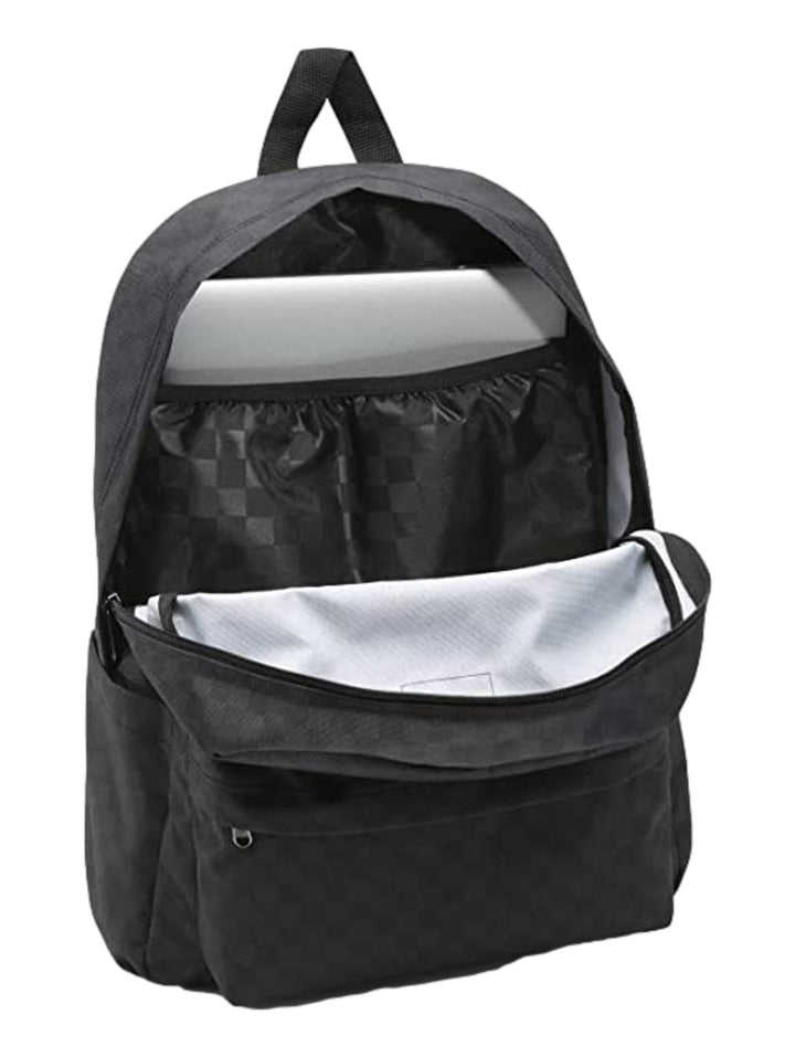 Mochila VANS Old Skool H20 color negro y gris con patrón de cuadros y bolsillo frontal.