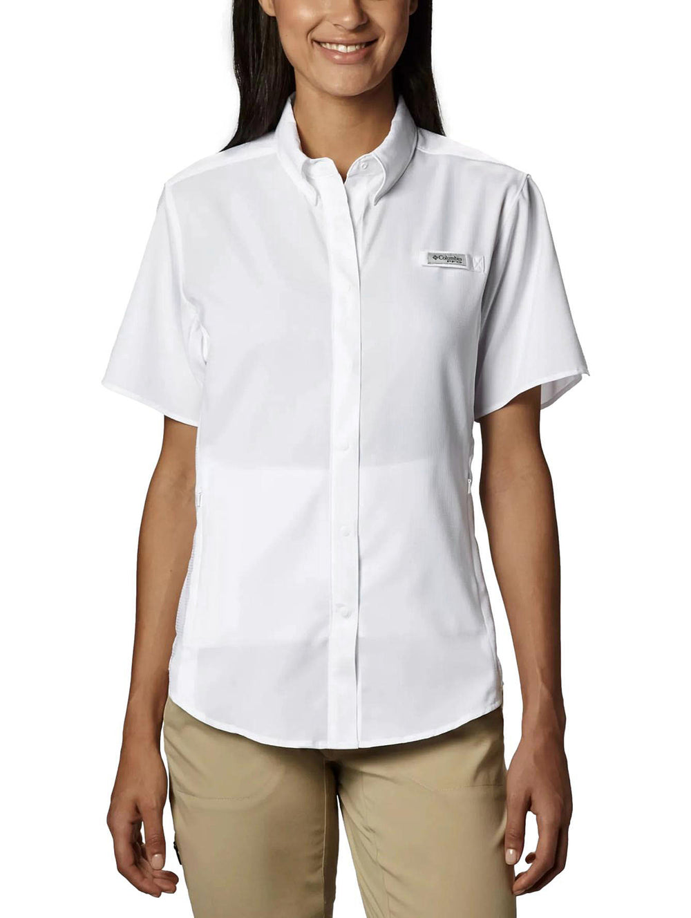 Vista posterior de camisa Columbia PFG Tamiami II de manga corta en color blanco para mujer.