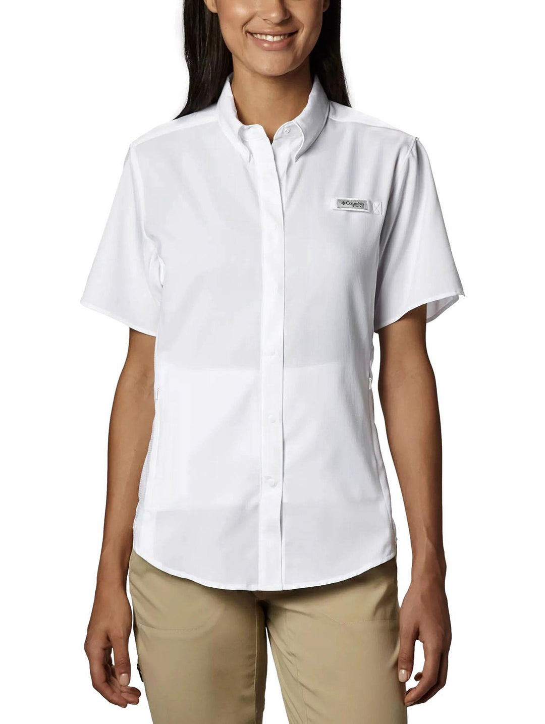 Vista posterior de camisa Columbia PFG Tamiami II de manga corta en color blanco para mujer.