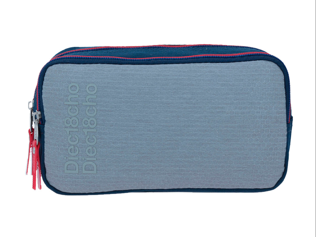 Lapicera Chenson de color gris con detalles en azul y rosa, forma rectangular y cierre superior.