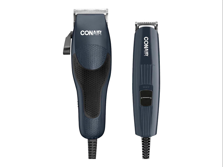 Juego de peluquería Conair color gris titanium con tres peines guía y cable de alimentación.