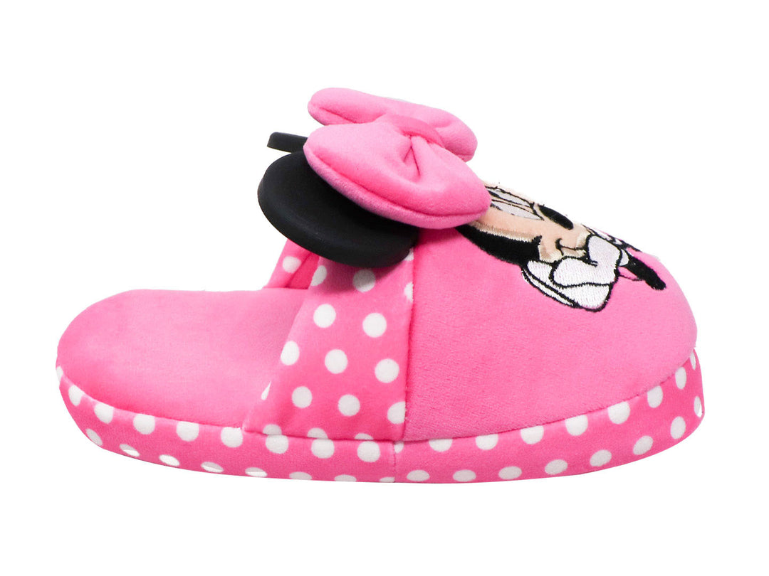 Pantufla fucsia de Minnie Mouse con moño rosa y lunares blancos.