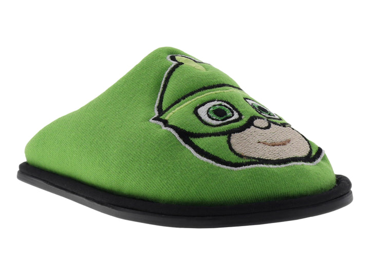 Pantufla verde para Niño con diseño de personaje y suela negra.