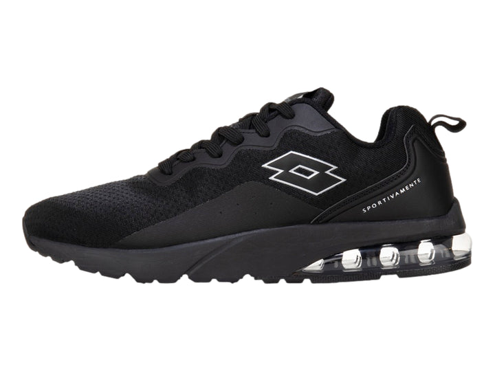 Tenis deportivos Lotto color negro con suela amortiguada transparente y cuerpo de tela transpirable.