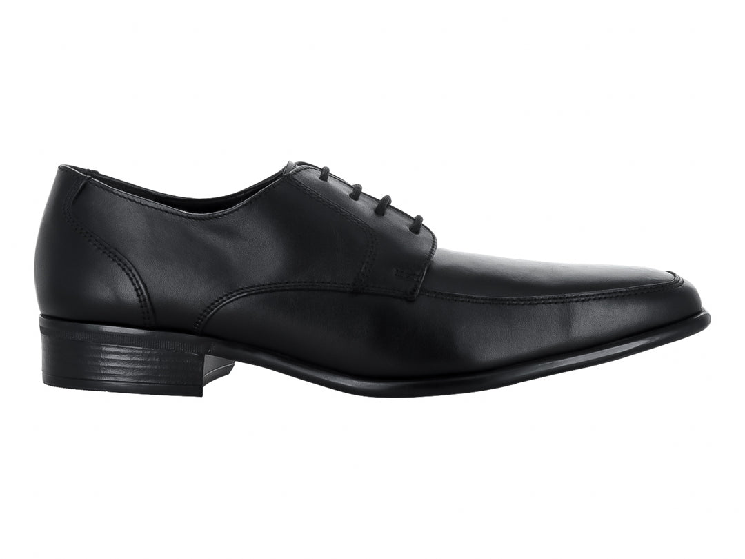 Zapato formal para Hombre en color negro con agujetas.