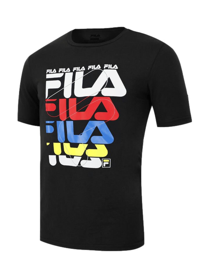 Camiseta FILA de color negro con estampado gráfico multicolor en el pecho.