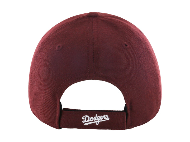 Gorra de béisbol color guinda oscuro con logo bordado en blanco de los Los Angeles Dodgers y detalle lateral 47 Brand.