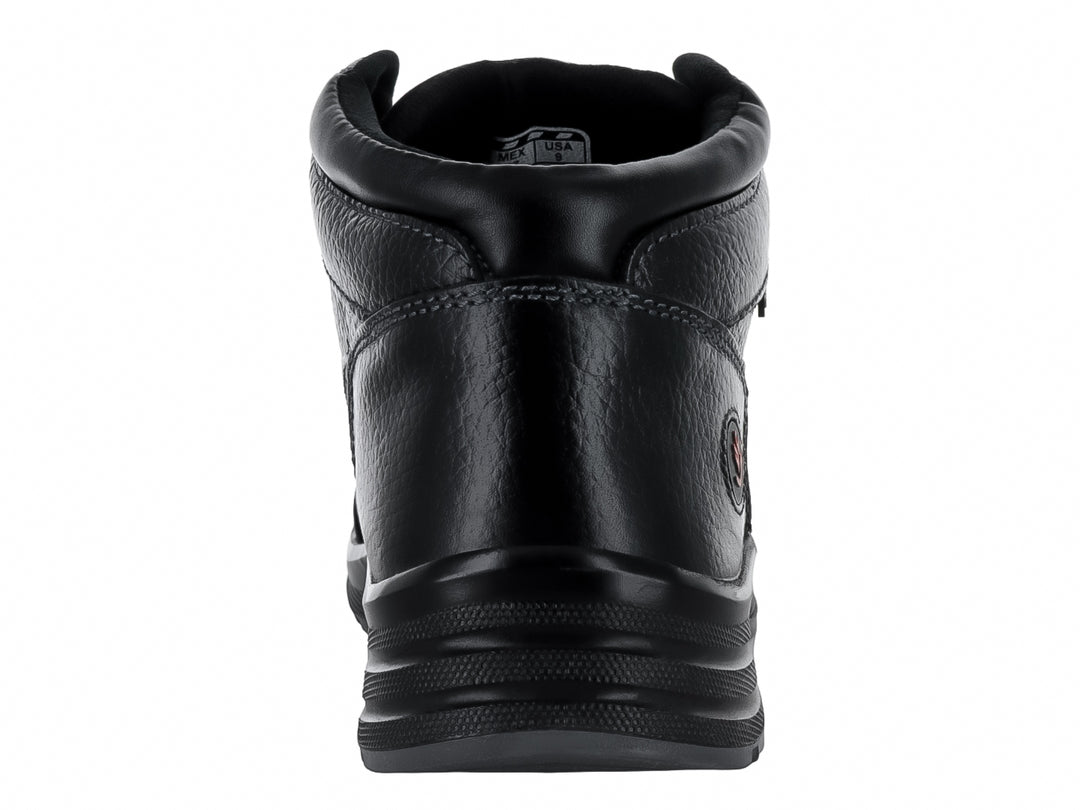 Zapato deportivo tipo botín marca Nevada en color negro con agujetas y suela robusta.