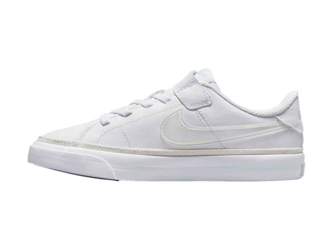 Tenis Nike Court Legacy blancos para Niño y Niña con cordones y correa de velcro.