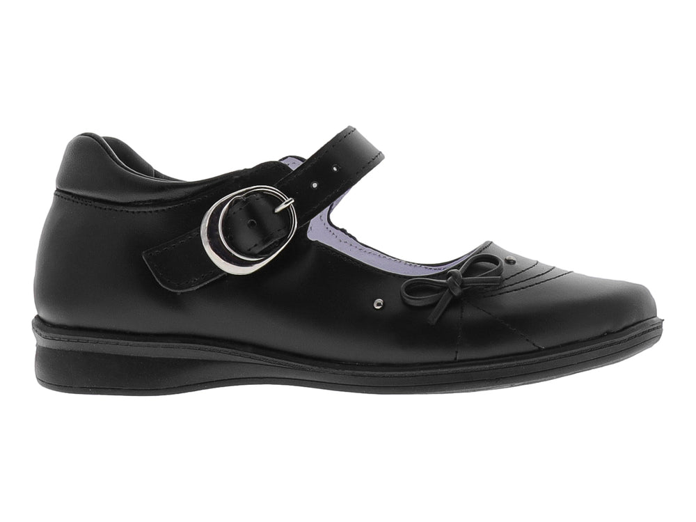 Zapato infantil color negro con correa y hebilla plateada, estilo clásico.