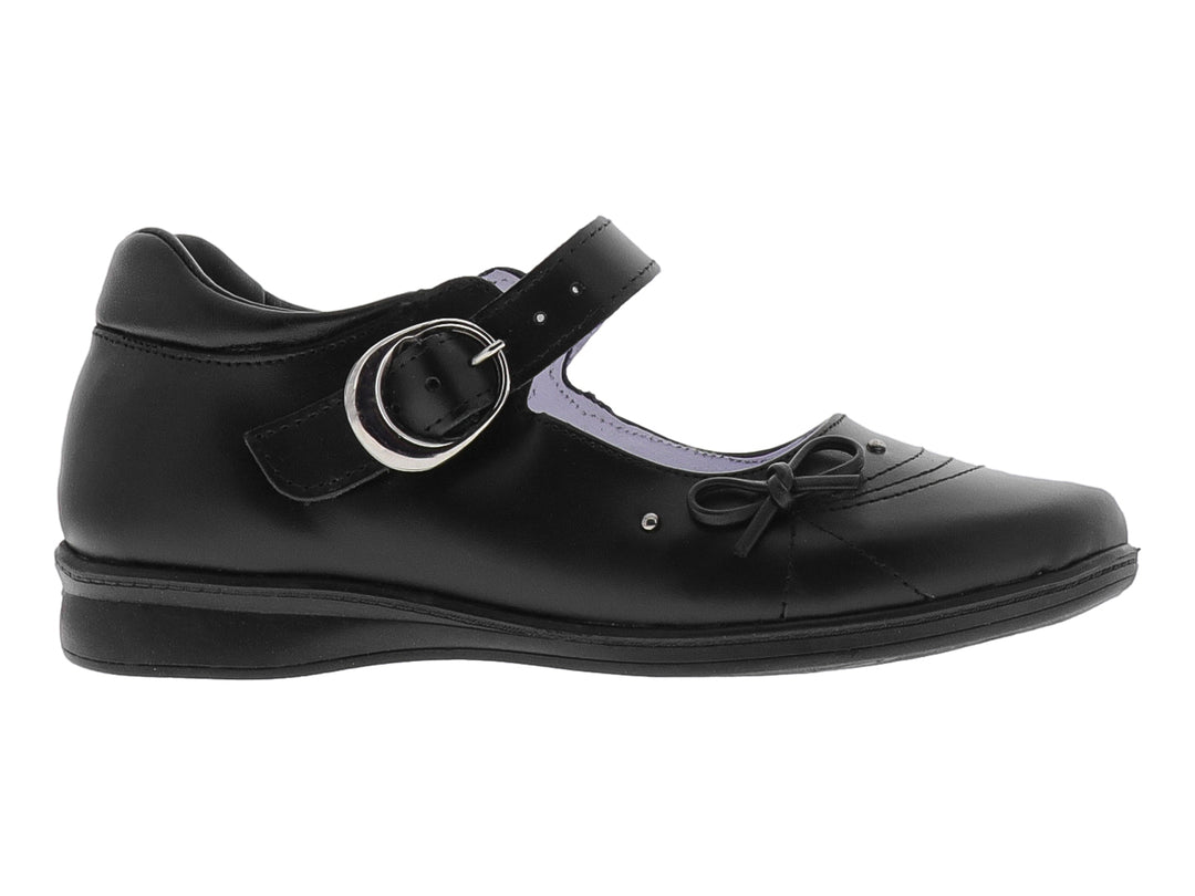 Zapato infantil color negro con correa y hebilla plateada, estilo clásico.