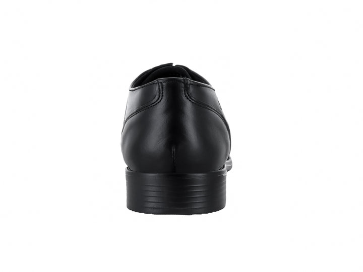 Zapato formal de color negro para hombre con cordones y acabado liso.