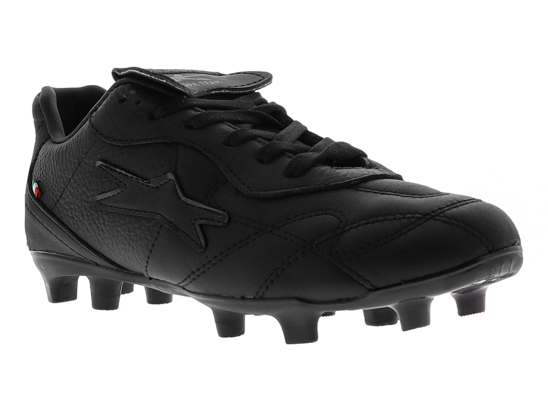 Tenis de fútbol color negro con suela de tacos para pasto, marca EESCORD.