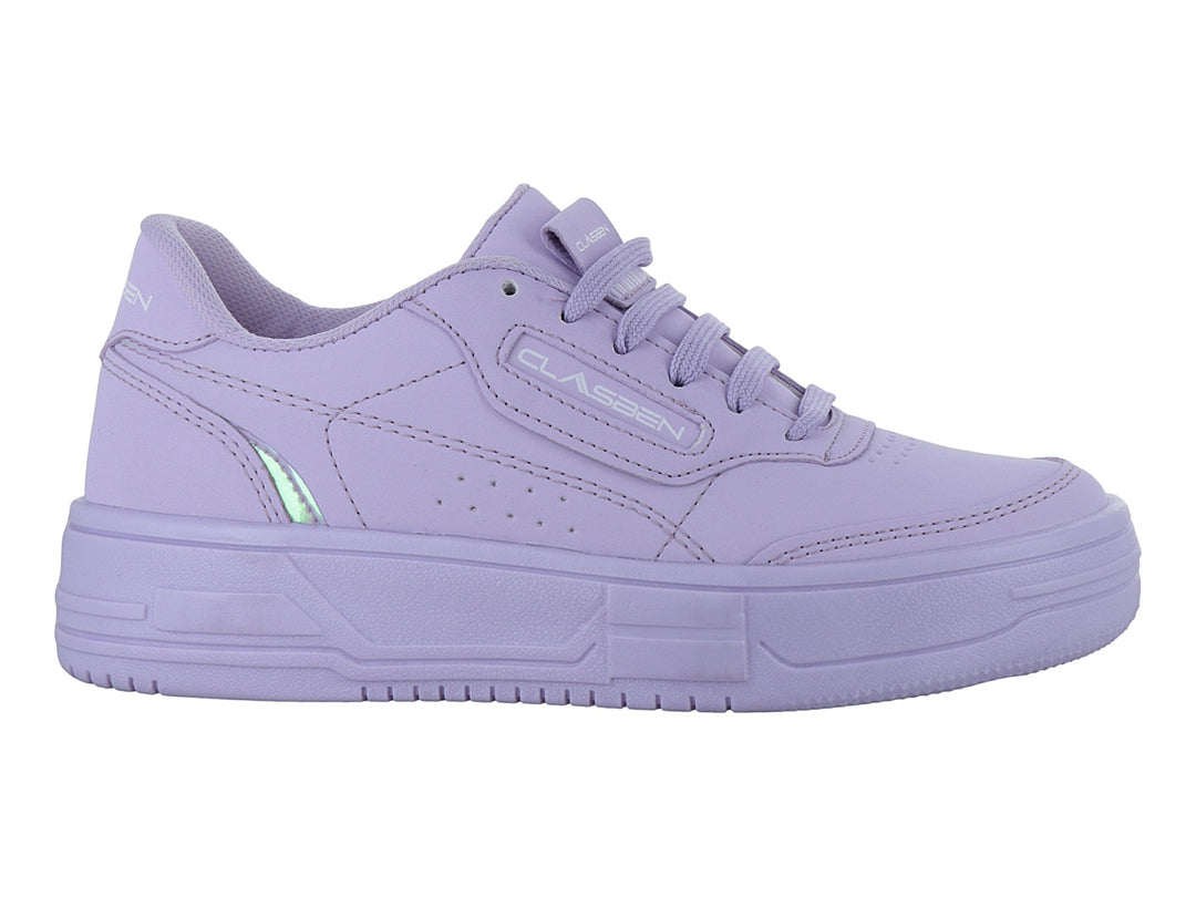 Tenis color lila de la marca Clasben con suela de plataforma y agujetas del mismo color.