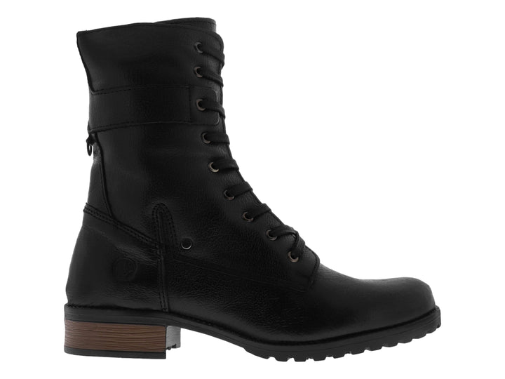 Bota de cuero color negro con agujetas y caña alta de la marca Nevada.