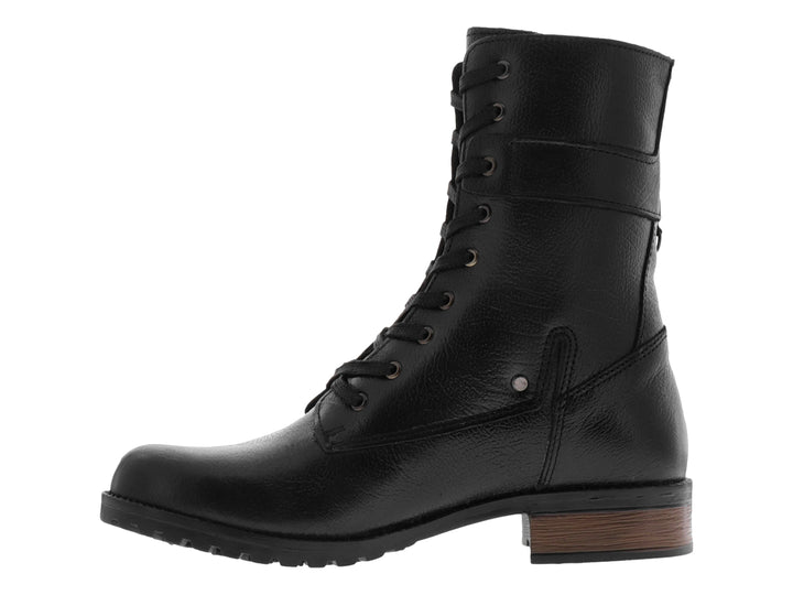 Bota de cuero color negro con agujetas y caña alta de la marca Nevada.