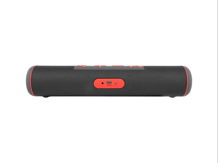 Bocina portátil cilíndrica de color negro con detalles en rojo y rejilla frontal.