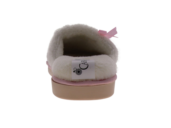 Pantufla rosa de terciopelo acolchado con borde blanco de peluche y un pequeño moño decorativo.