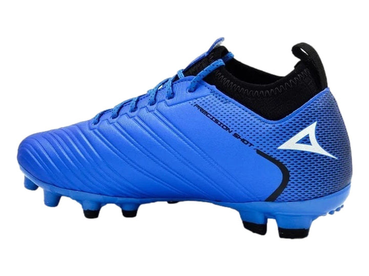 Zapato de fútbol Pirma Brasil color azul rey con detalles negros y tacos para pasto natural.