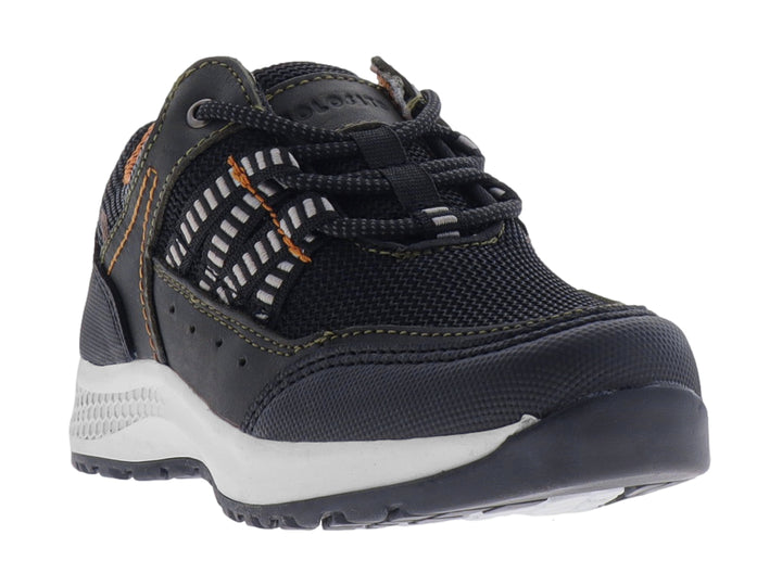 Bota infantil Nevada color verde oscuro con detalles naranjas y suela blanca.