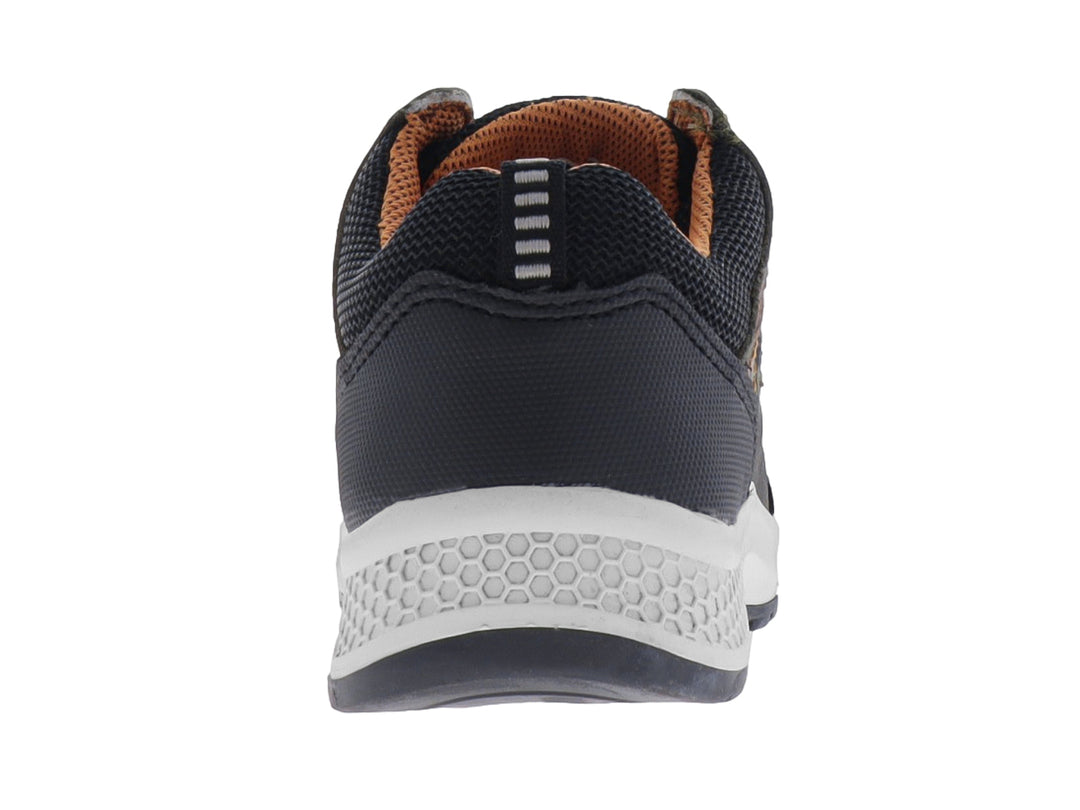Bota infantil Nevada color verde oscuro con detalles naranjas y suela blanca.
