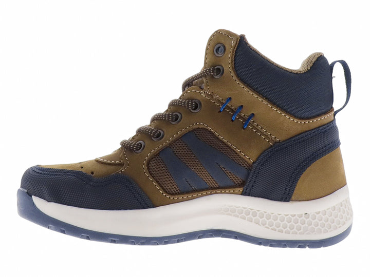 Bota para niño marca Nevada en colores biscuit y azul marino con suela blanca y cordones.