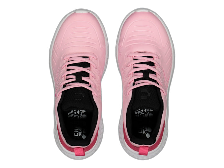 Tenis deportivos Charly en color rosa con suela blanca y detalles en negro.