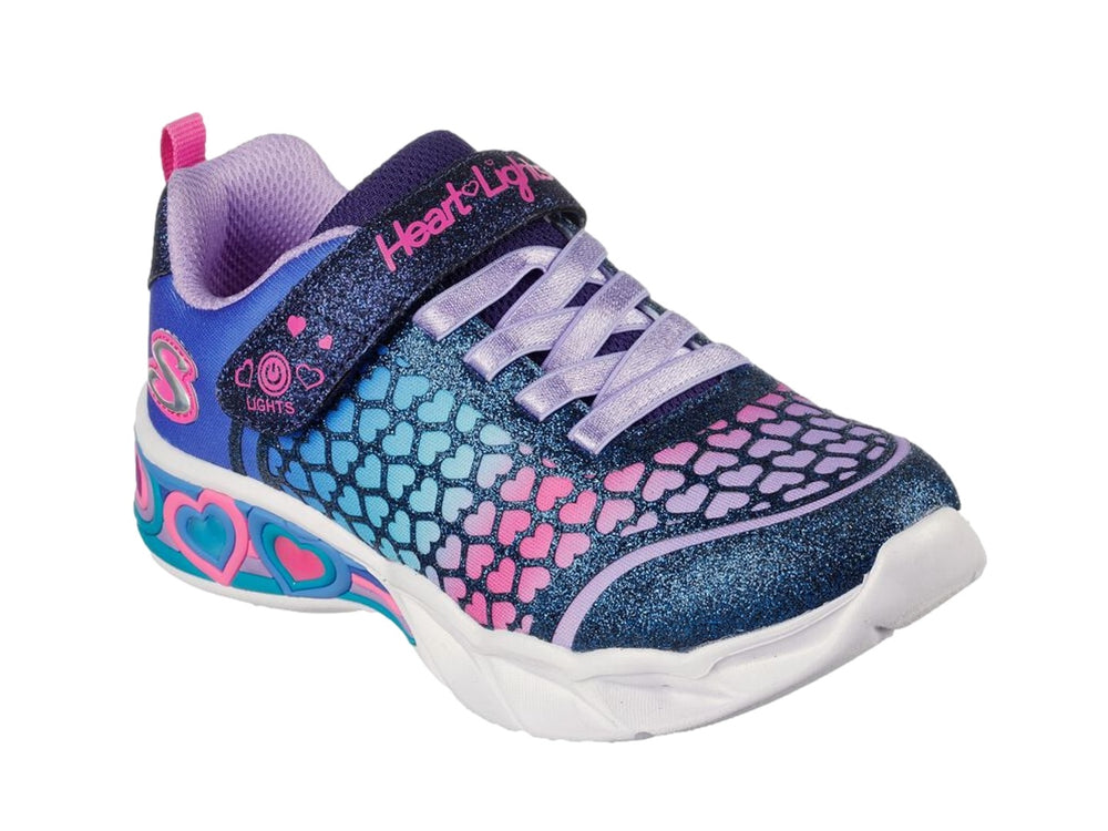 Tenis deportivos Skechers para niña con diseño de corazones multicolores y acabado brillante.