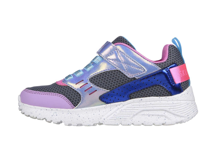 Tenis SKECHERS ONE LITE infantiles multicolor con detalles iridiscentes y suela blanca.