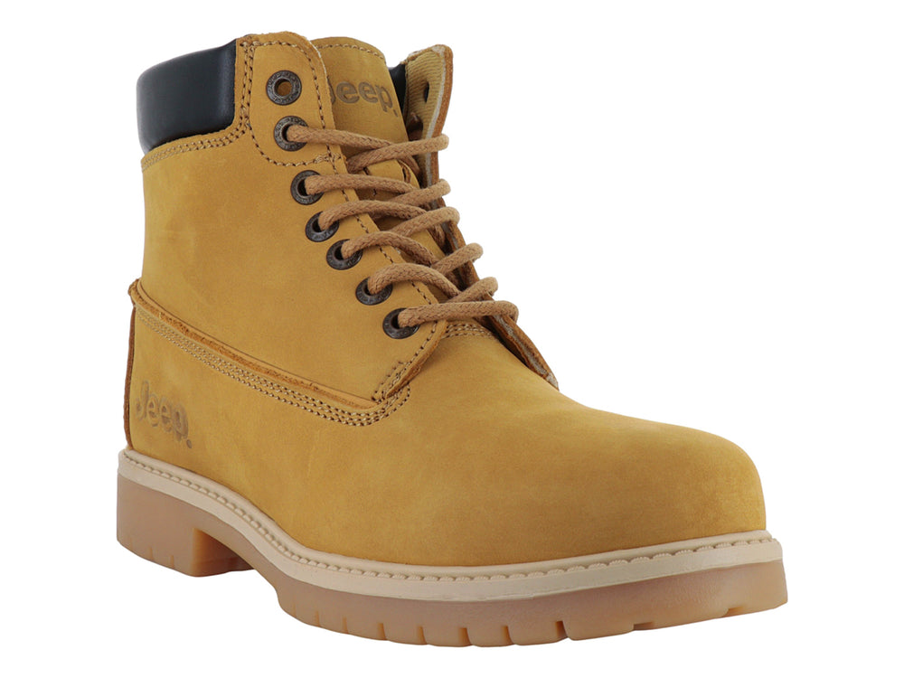 Bota casual color miel de la marca Jeep con suela dentada y detalle negro en el tobillo.