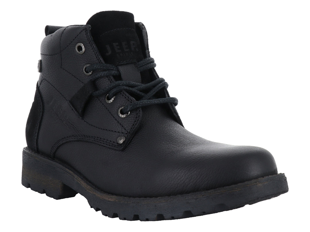 Bota casual JEEP de cuero graneado color negro con agujetas y suela robusta.