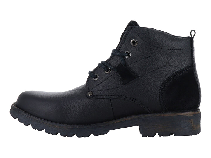Bota casual JEEP de cuero graneado color negro con agujetas y suela robusta.