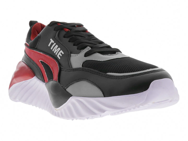 Tenis de baloncesto Sport Time color negro con detalles en rojo y gris y suela blanca.