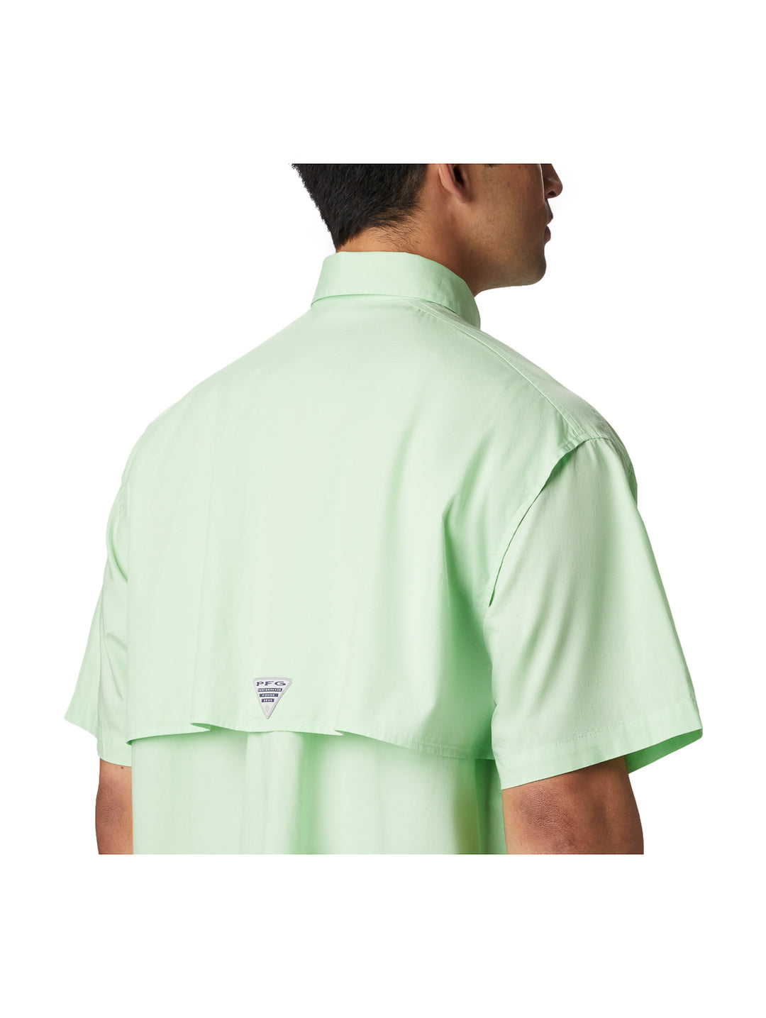 Camisa Columbia Key West Bonefish de manga corta en color verde claro para hombre con bolsillos frontales.