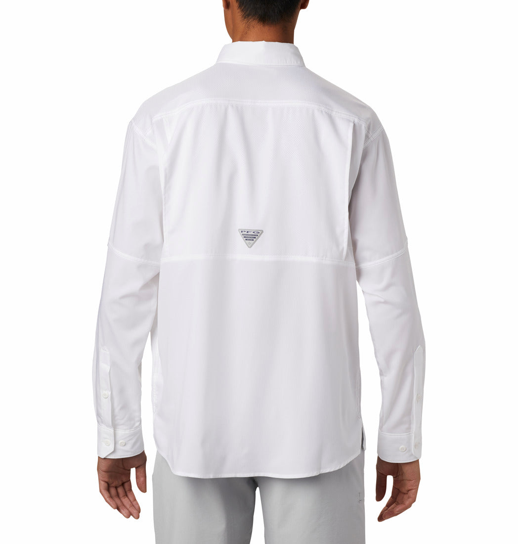 Camisa Columbia Low Drag Offshore color blanco, manga larga con bolsillos en el pecho.