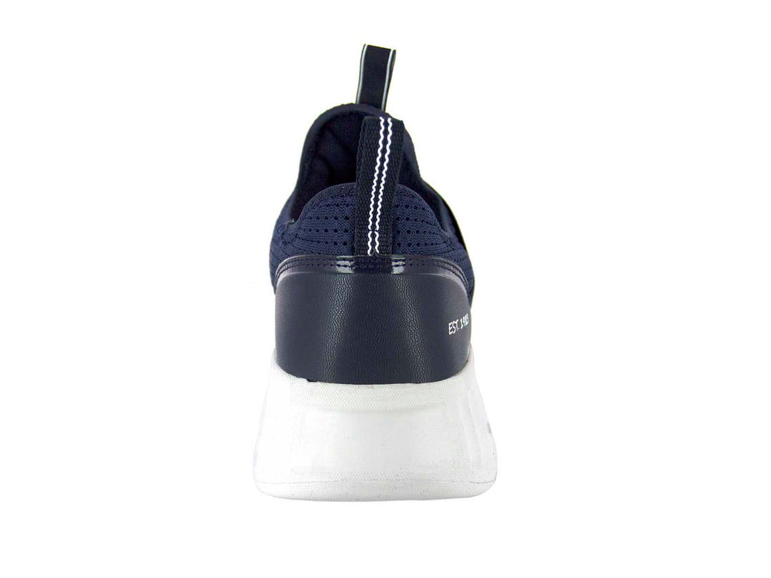Tenis deportivos Nautica color marino con suela blanca y diseño sin agujetas.
