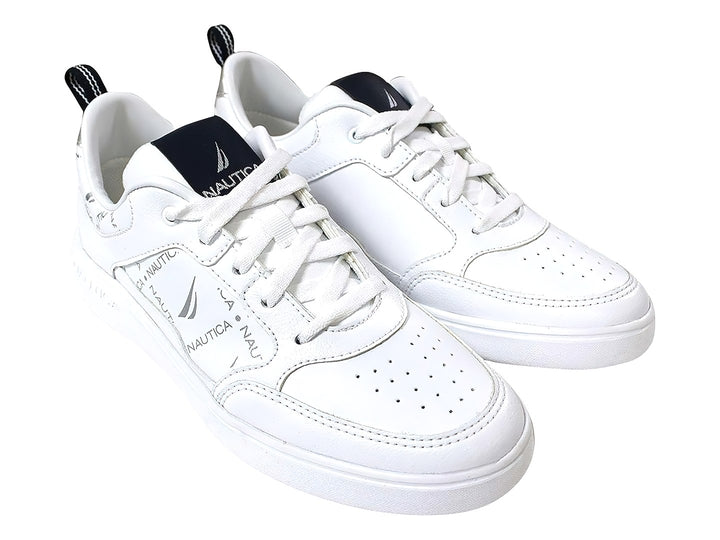 Tenis deportivos Nautica color blanco con detalles en azul marino y plata, vista lateral.