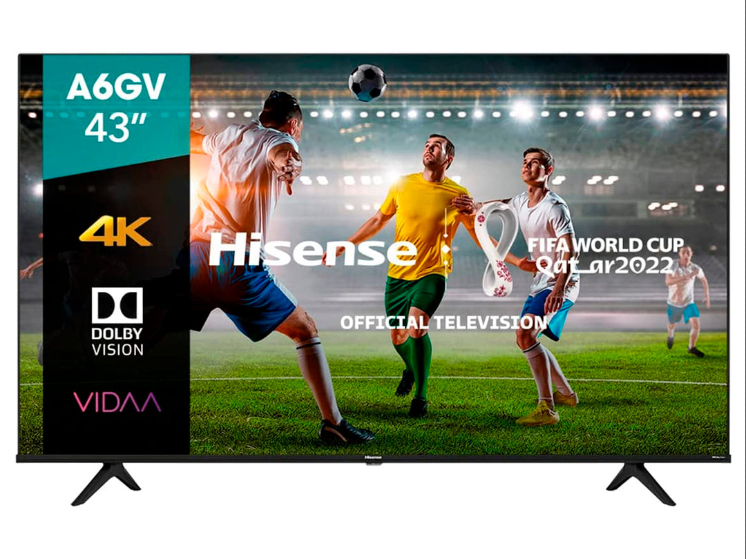 Televisor Hisense de 43 pulgadas color negro con pantalla 4K Ultra HD mostrando un partido de fútbol.