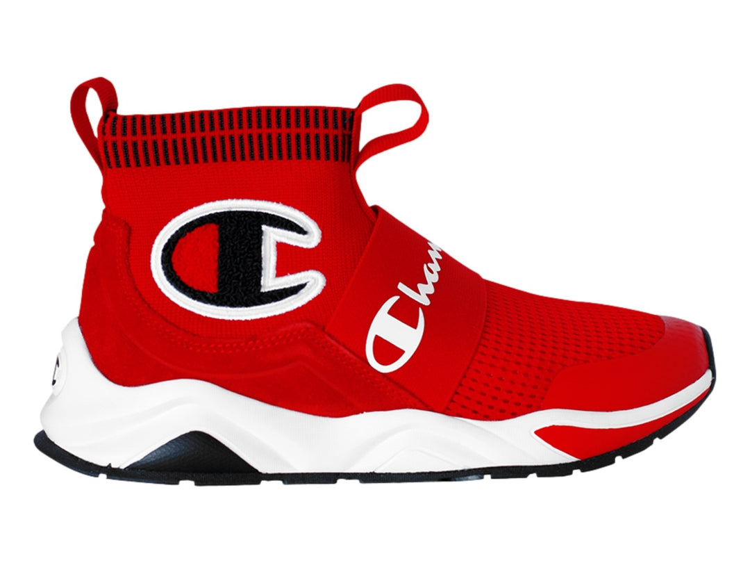 Tenis deportivos Champion color rojo con suela blanca y negra para niños, estilo slip-on.