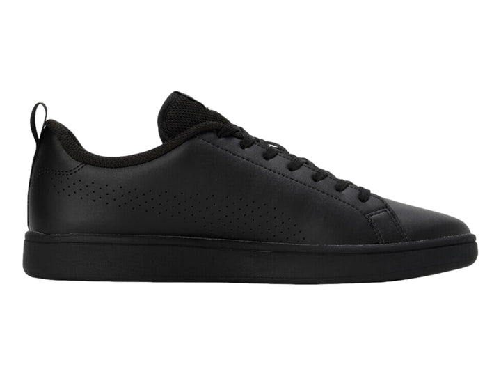 Tenis PUMA Smash Ace color negro, vista lateral, diseño deportivo y casual.