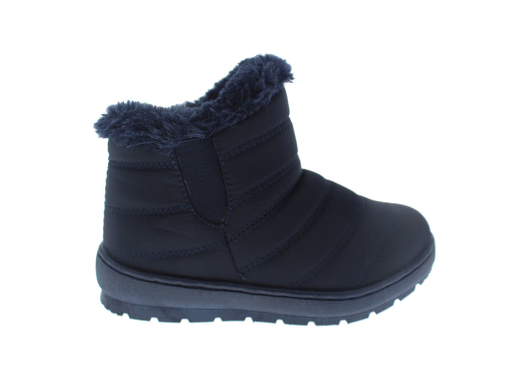Bota infantil color azul marino con forro de peluche y suela de goma.
